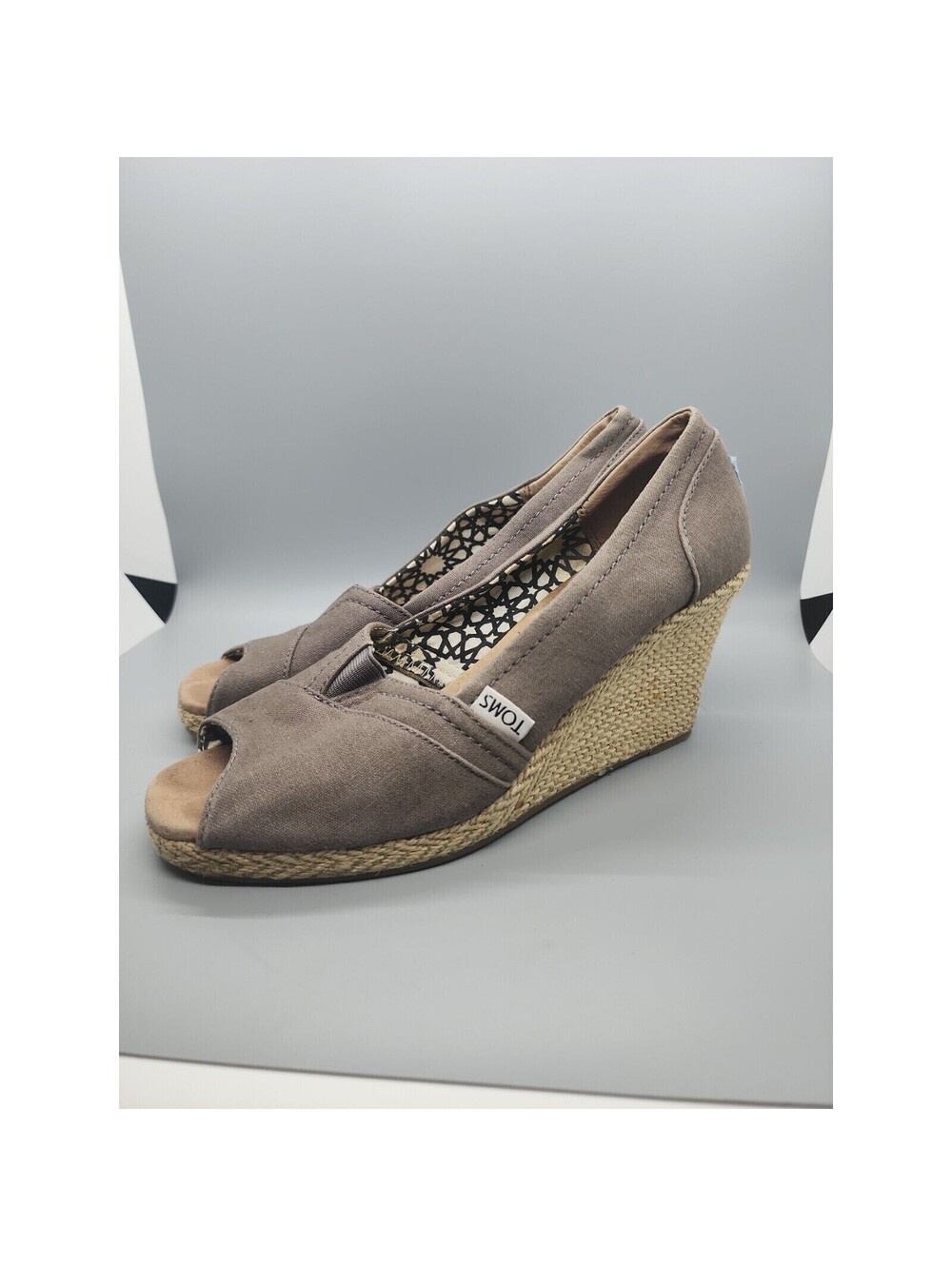 Toms Women's Size 8.5 Wedge Heels Open Toe Grey Canvas Sandals Espadrille